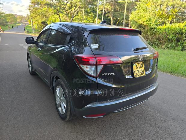 Honda Vezel 2016 Black