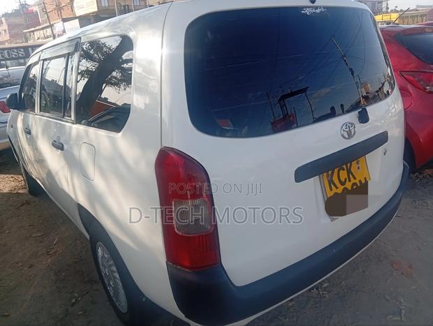 Toyota Probox 2010 White