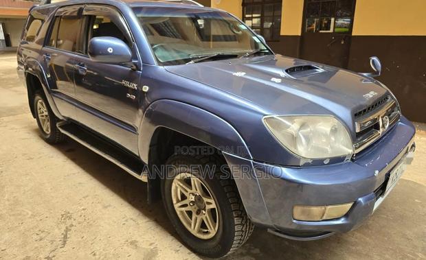Toyota Hilux Surf 2002 Blue