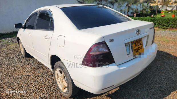 Toyota Corolla 2006 White