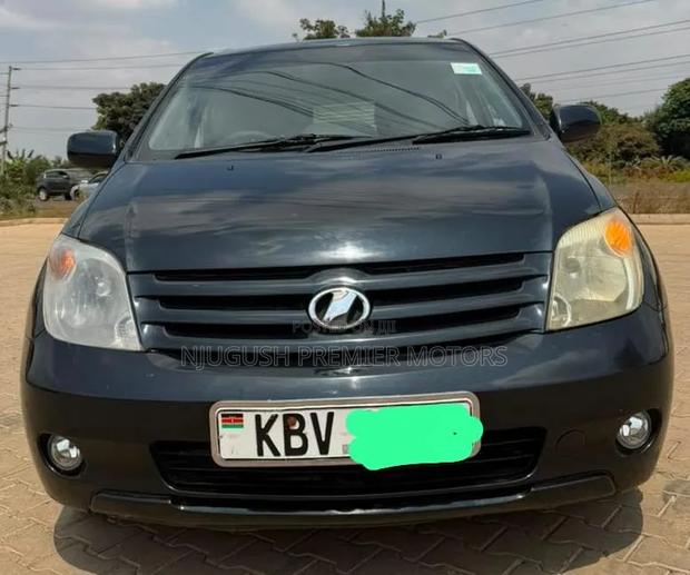 Toyota IST 2006 Black