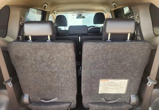Toyota Sienta 2017 Blue