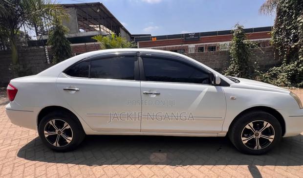 Toyota Premio 2005 White