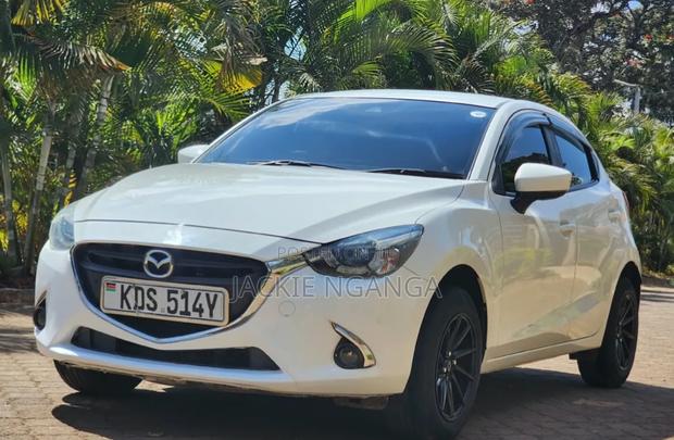 Mazda Demio 2019 White