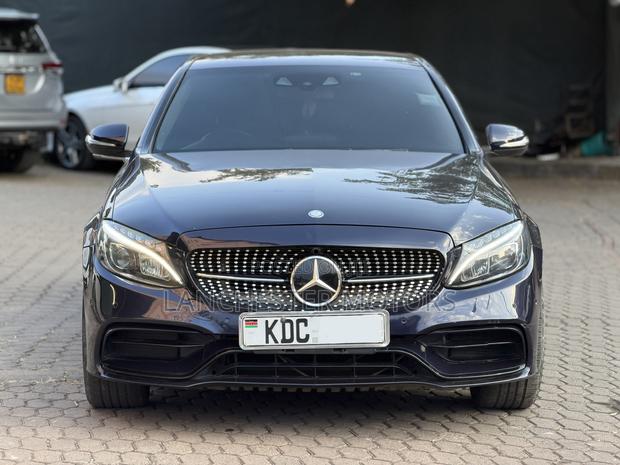 Mercedes-Benz C180 2015 Blue