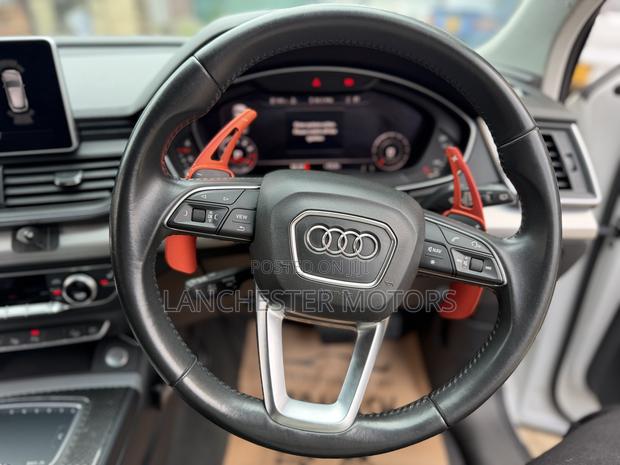 Audi Q5 2.0T Premium AWD quattro 2018 White