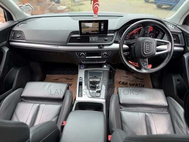 Audi Q5 2.0T Premium AWD quattro 2018 White