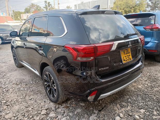 Mitsubishi Outlander 2016 Black