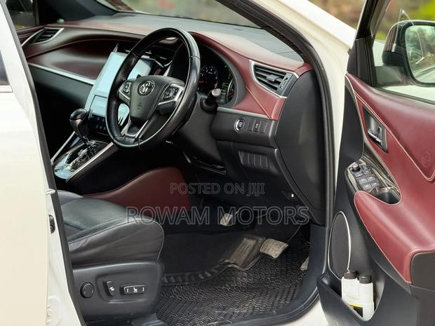 Toyota Harrier 2014 White
