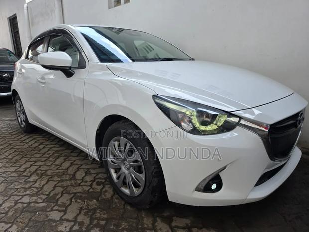 Mazda Demio 2019 White