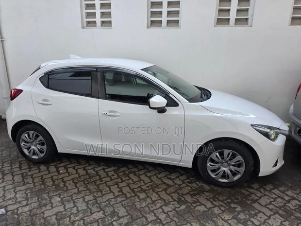 Mazda Demio 2019 White