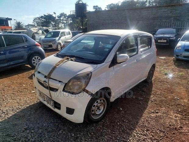 Daihatsu Mira 2011 White