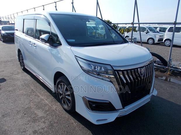 Toyota Esquire 2019 White