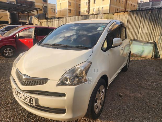Toyota Ractis 2007 White