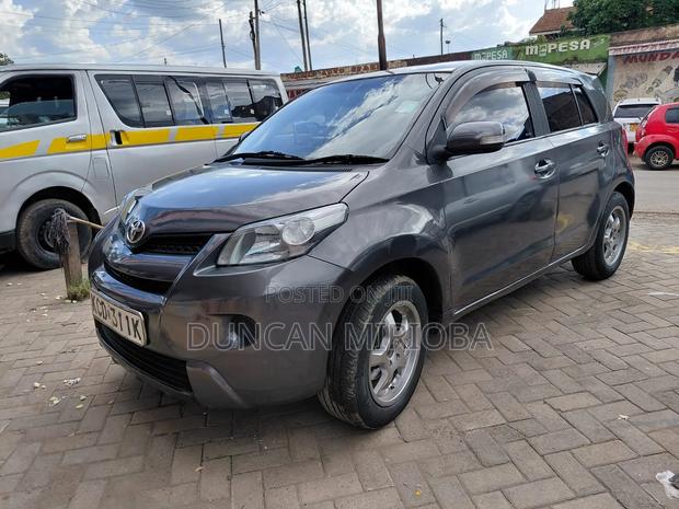 Toyota IST 2008
