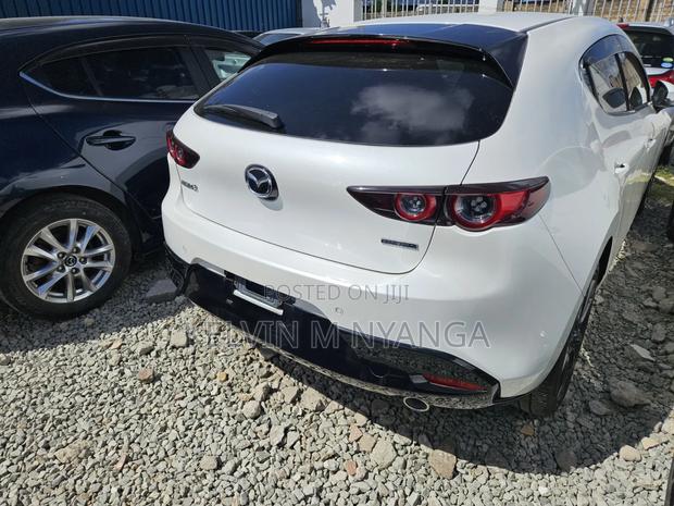 Mazda 3 2019 White