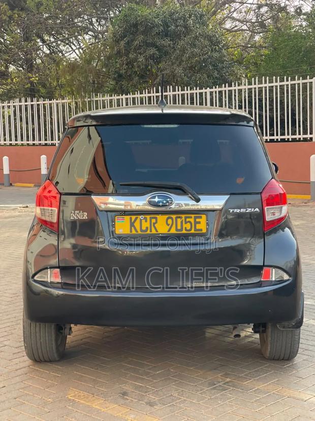 Toyota Ractis 2011 Black