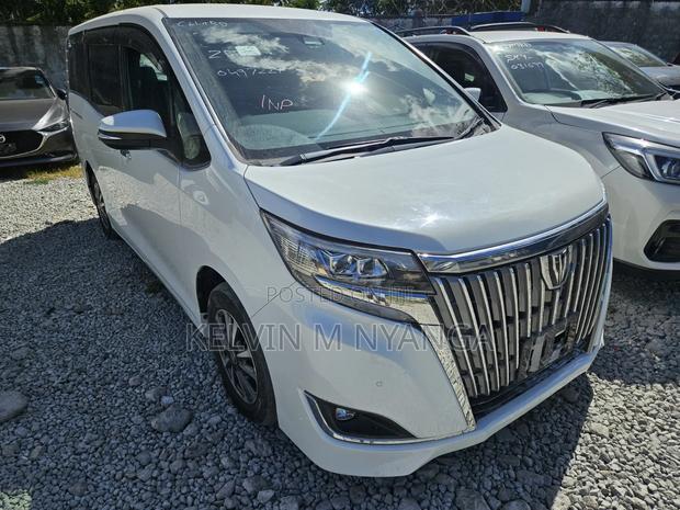 Toyota Esquire 2020 White