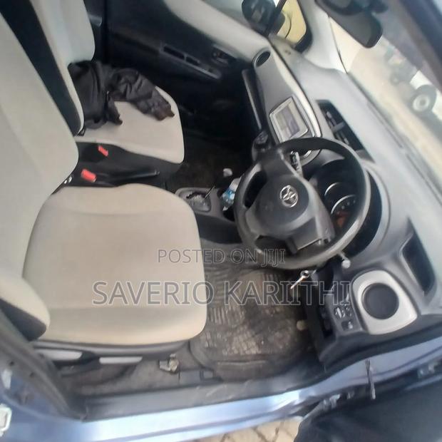 Toyota Vitz 2014 Blue