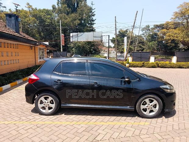 Toyota Auris 2010 Black