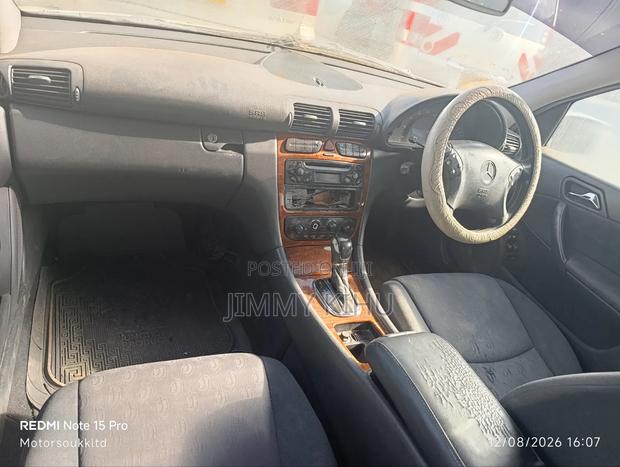 Mercedes-Benz C200 2003 Silver