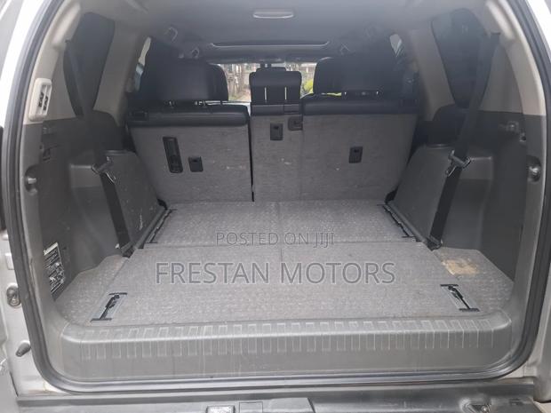 Toyota Land Cruiser Prado 2012 Silver