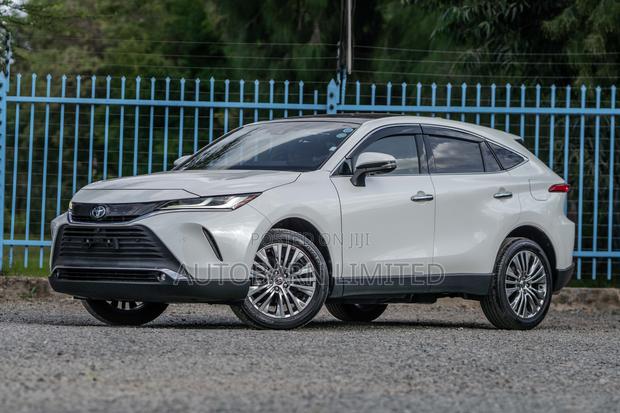 Toyota Harrier 2.5 Hybrid 4WD 2020 White