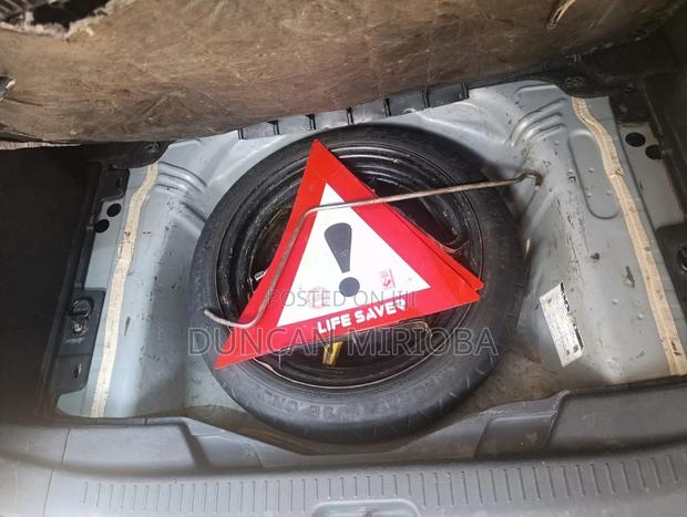 Toyota Ractis 2009 Gray