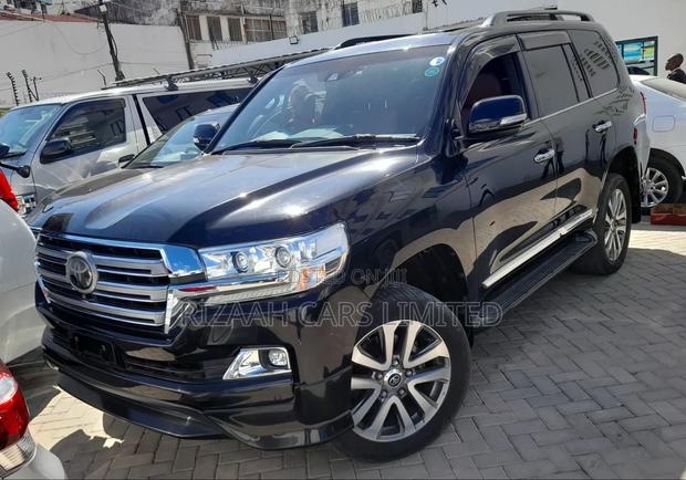 Toyota Land Cruiser 2019