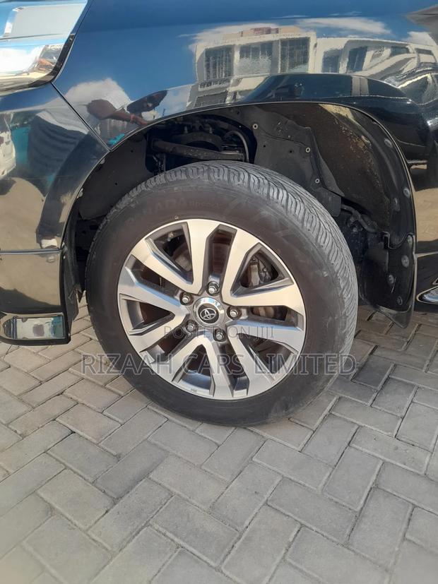 Toyota Land Cruiser 2019