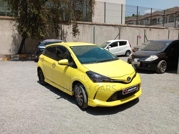 Toyota Vitz 2015 Yellow