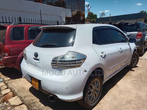 Toyota Blade 2007 White