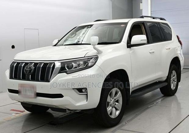 Toyota Land Cruiser Prado 2.7 2019 White