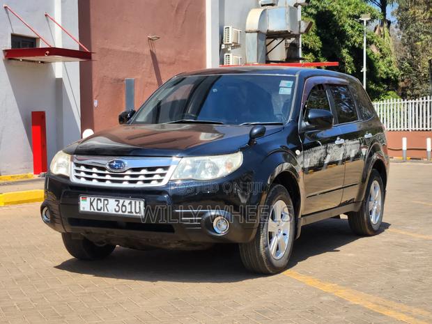 Subaru Forester 2012 Black