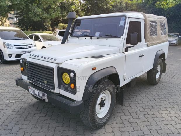 Land Rover Defender Puma 110 2.4 TD 2010 White