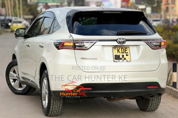 Toyota Harrier 2.0 4WD 2014