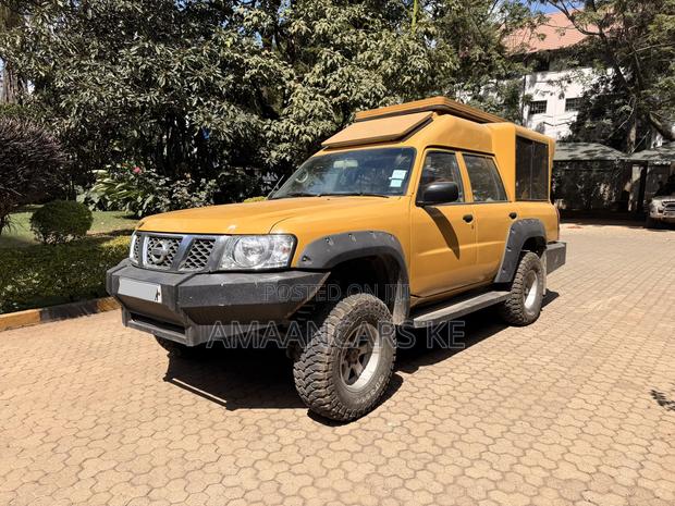 Nissan Patrol 2008 Orange
