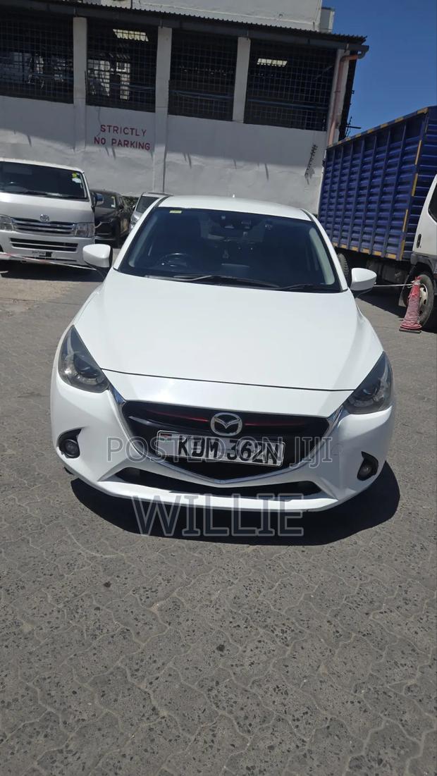Mazda Demio 2016 White