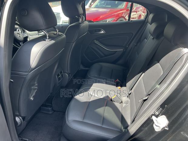 Mercedes-Benz GLA-Class 2018 Black