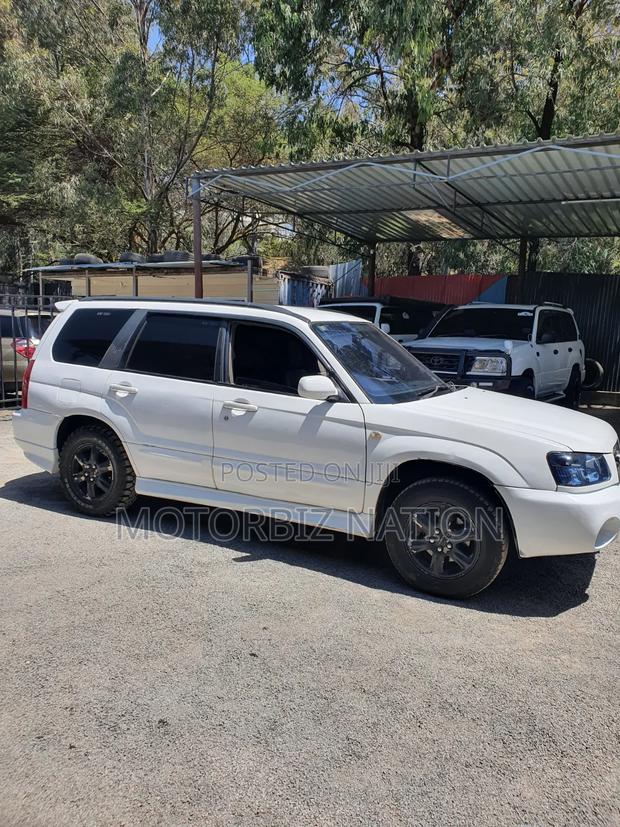 Subaru Forester 2004 White