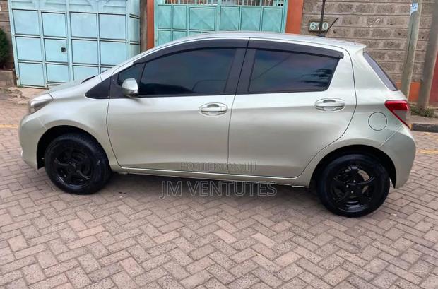 Toyota Vitz 2012 Green