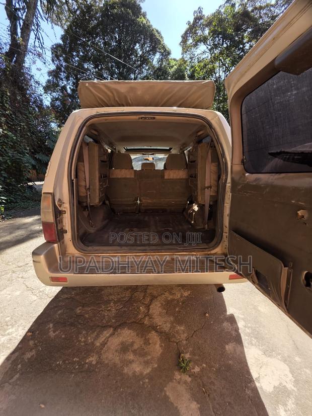 Toyota Land Cruiser Prado 2000 Gray