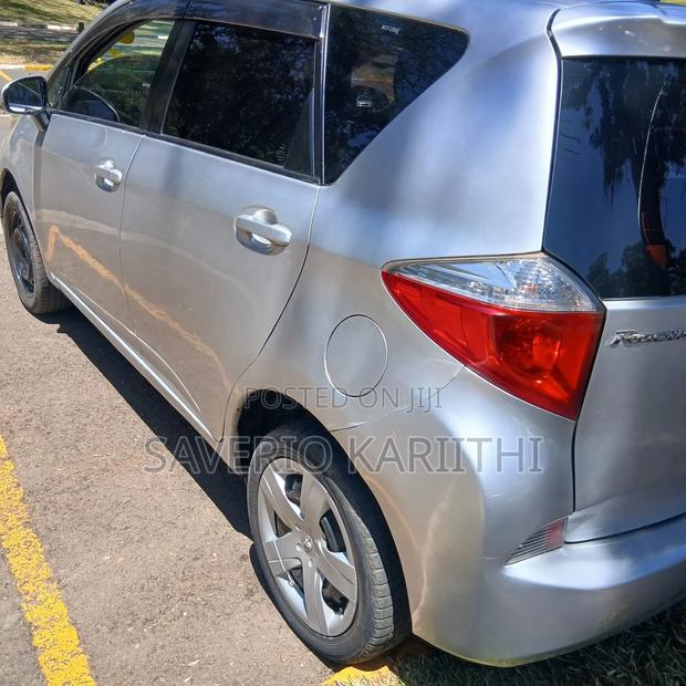 Toyota Ractis 2013 Silver