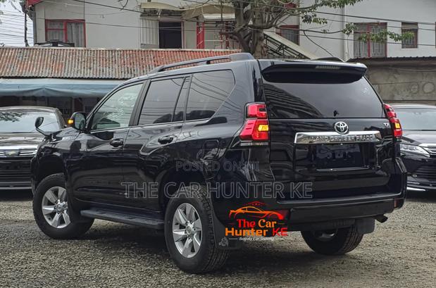 Toyota Land Cruiser Prado 2.7 2019 Black