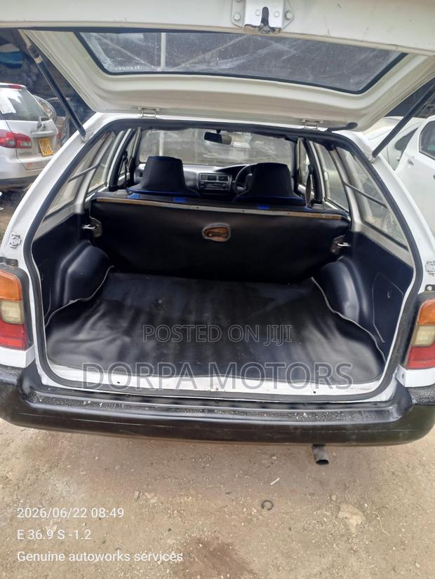 Toyota Corolla Hatchback 1995 White