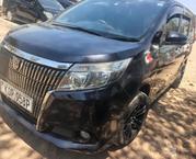 Toyota Esquire 2016 Maroon for sale