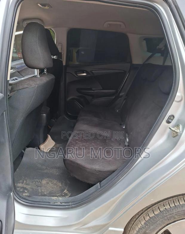 Honda Shuttle 2016 Silver