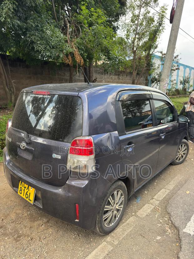 Toyota Spade 2013 Black