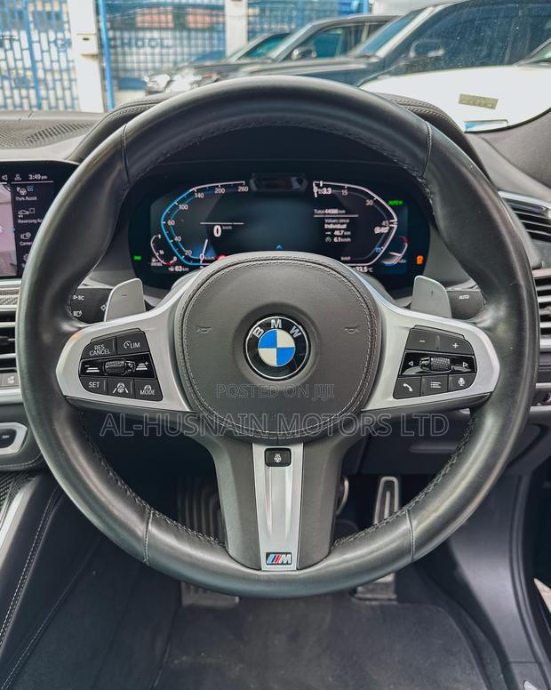 BMW X6 xDrive50i AWD 2020 Brown