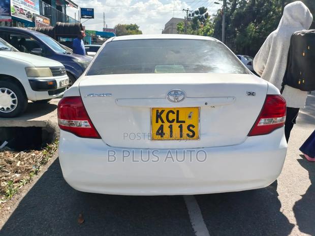 Toyota Axio 2010 White